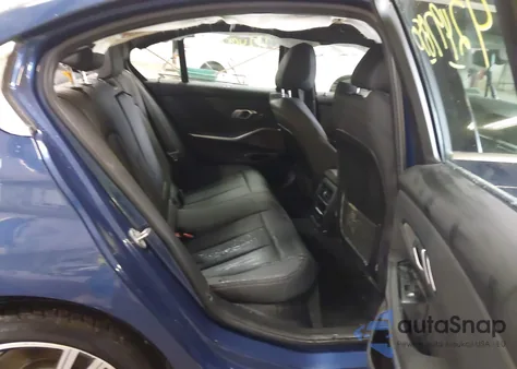 2021 BMW 330I xDrive z USA, uszkodzony, nr VIN 3MW5R7J06M8B71931